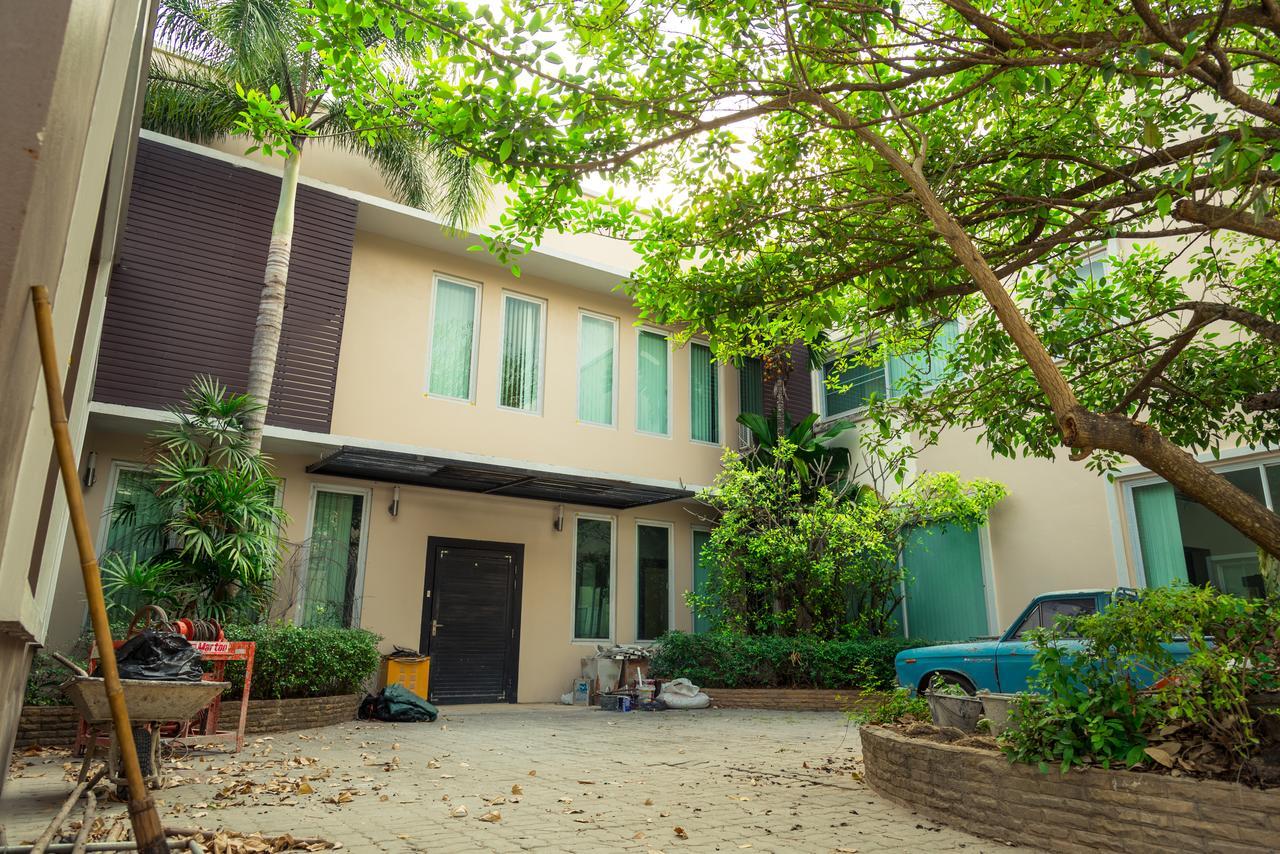 Hotel The Square Rayong Esterno foto